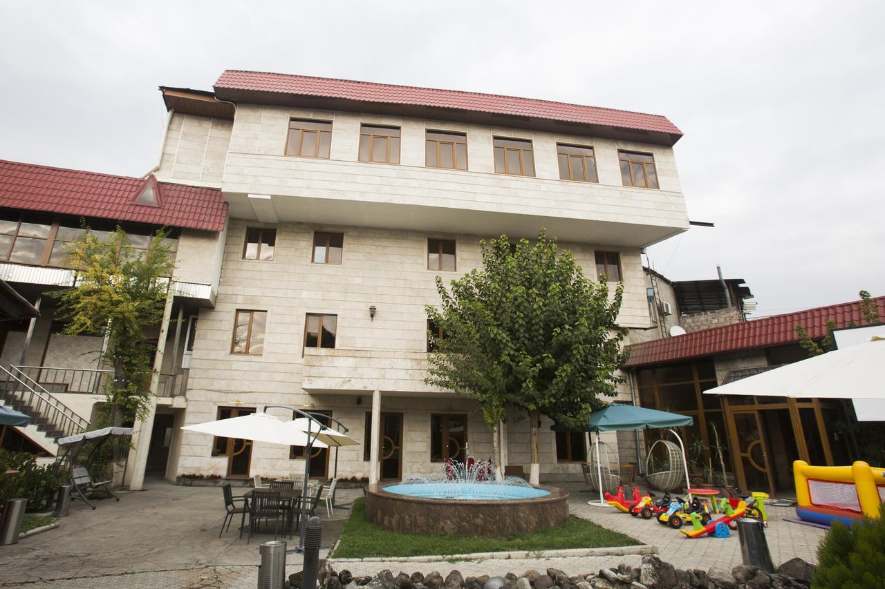 Aratta Hotel Argavand Kültér fotó