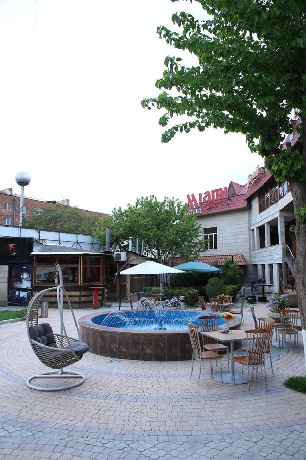 Aratta Hotel Argavand Kültér fotó