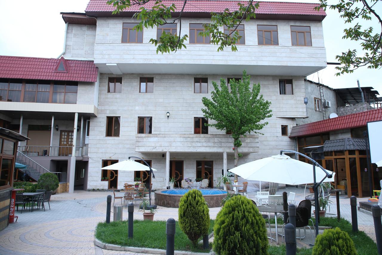 Aratta Hotel Argavand Kültér fotó
